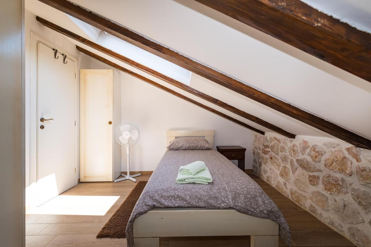 RažanacStone House别墅 外观 照片