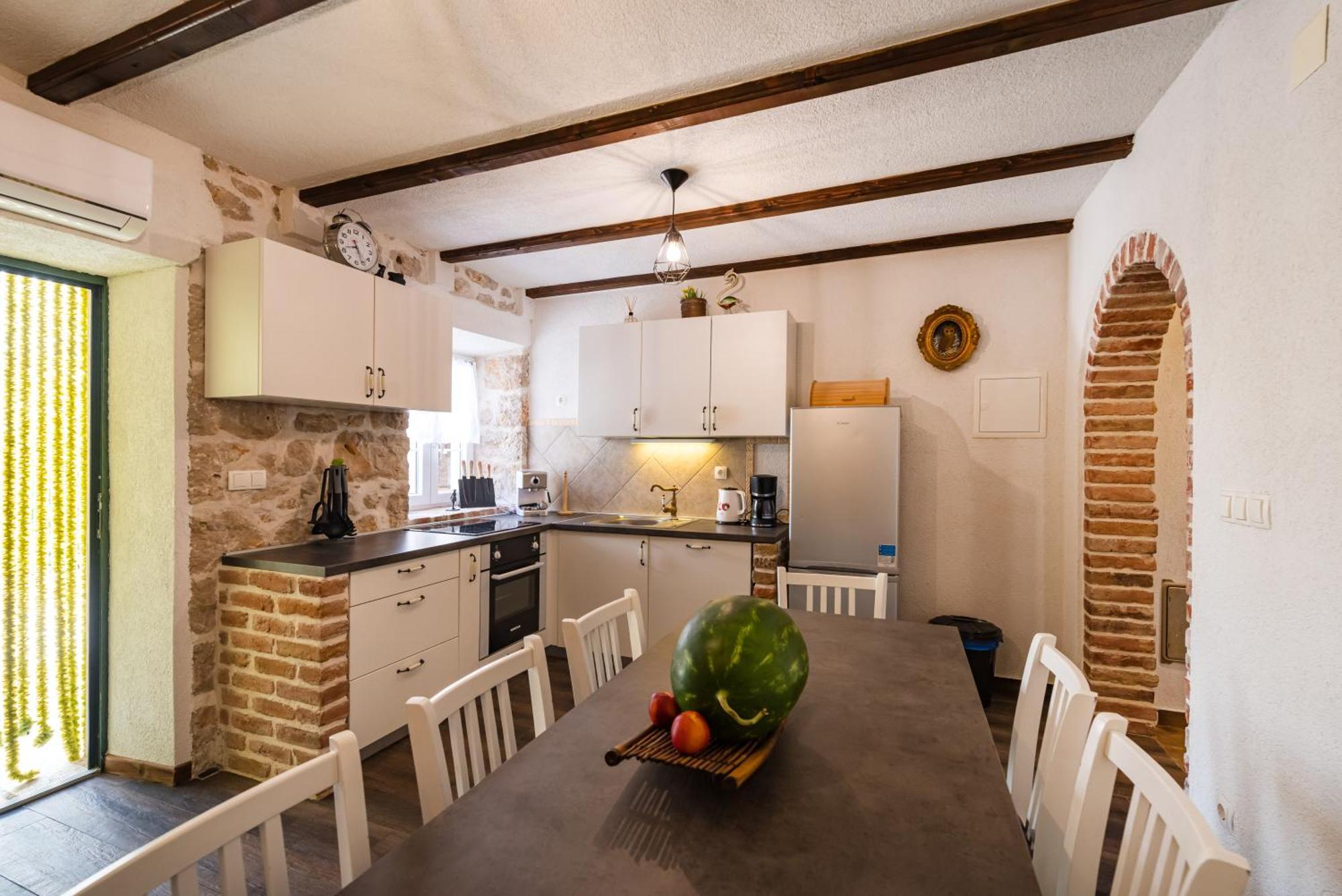 RažanacStone House别墅 外观 照片