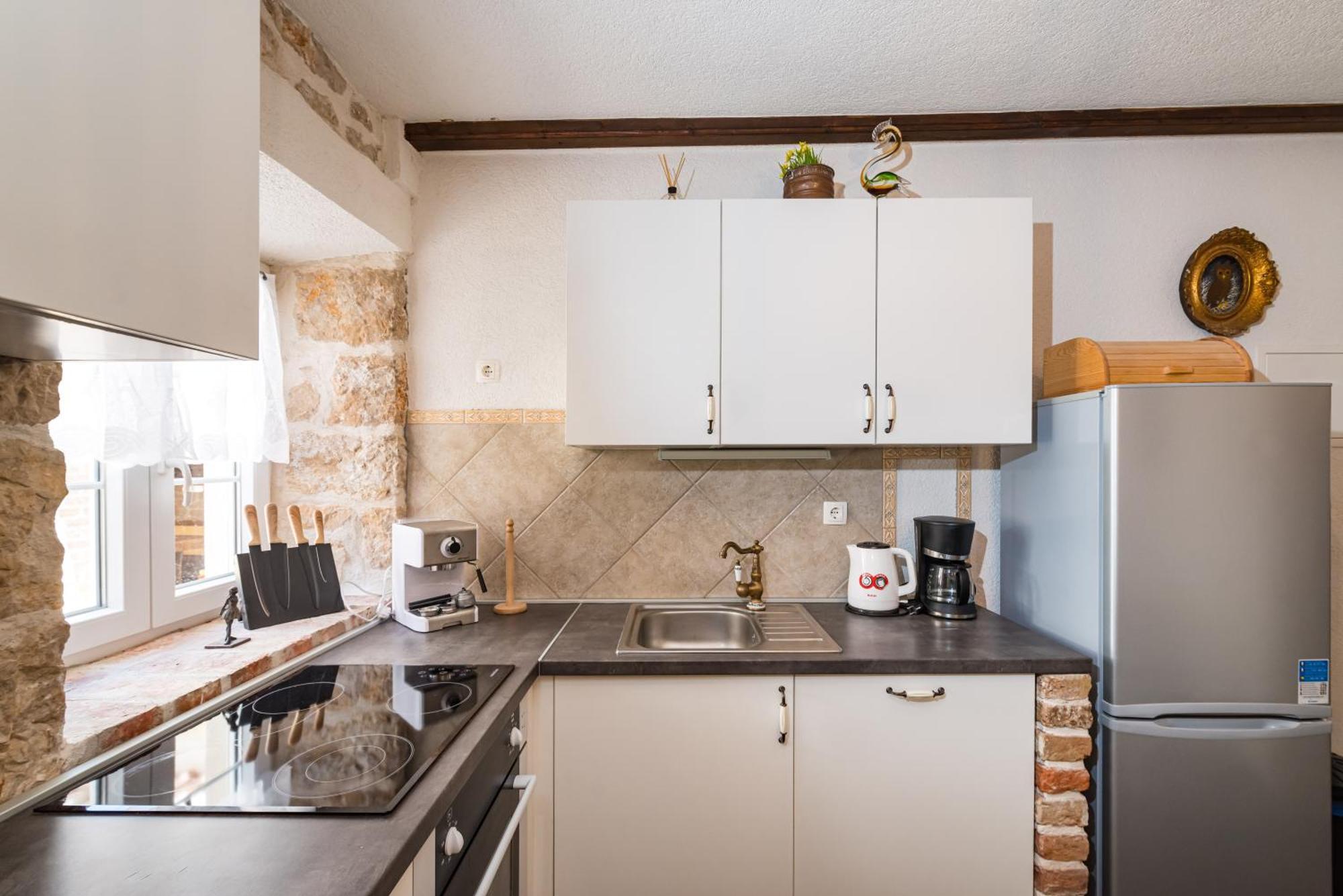 RažanacStone House别墅 外观 照片