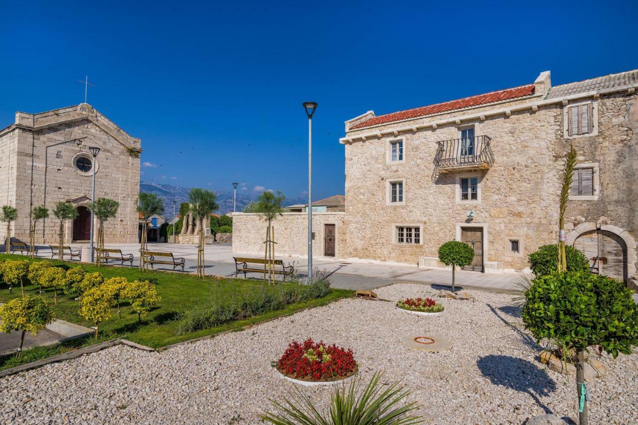 RažanacStone House别墅 外观 照片
