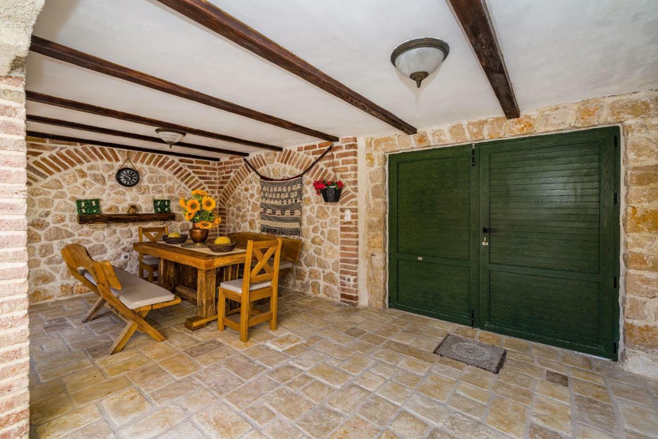 RažanacStone House别墅 外观 照片