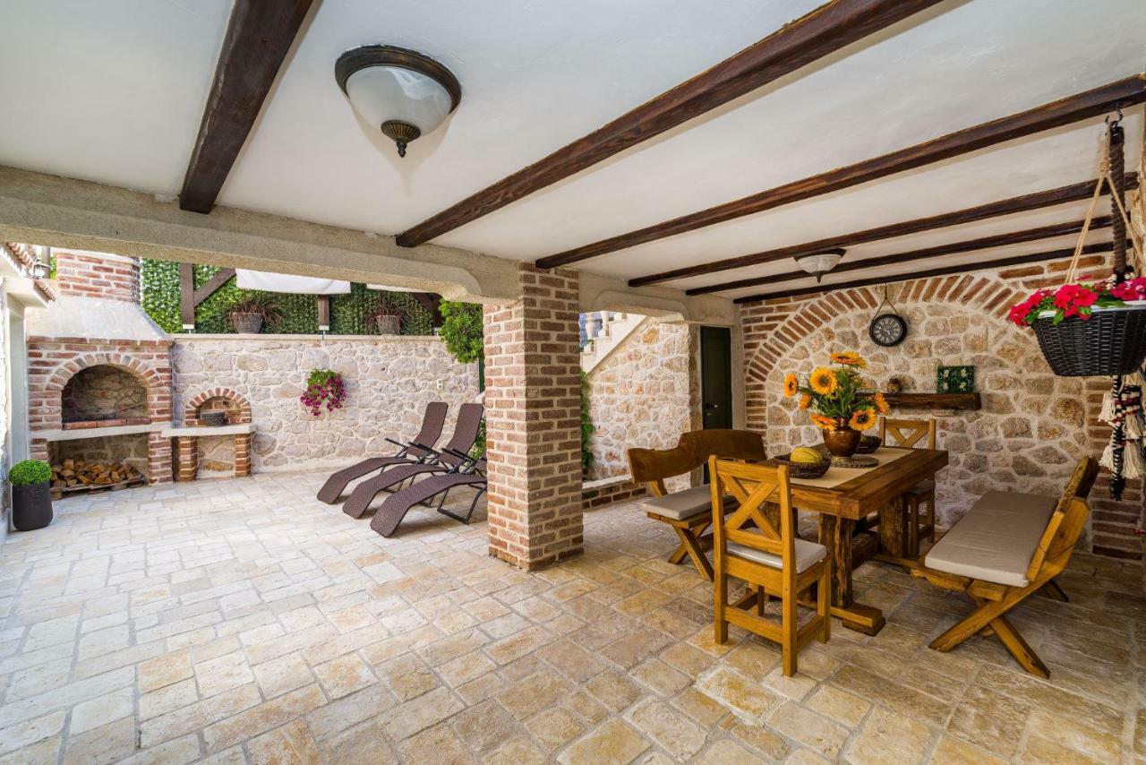 RažanacStone House别墅 外观 照片