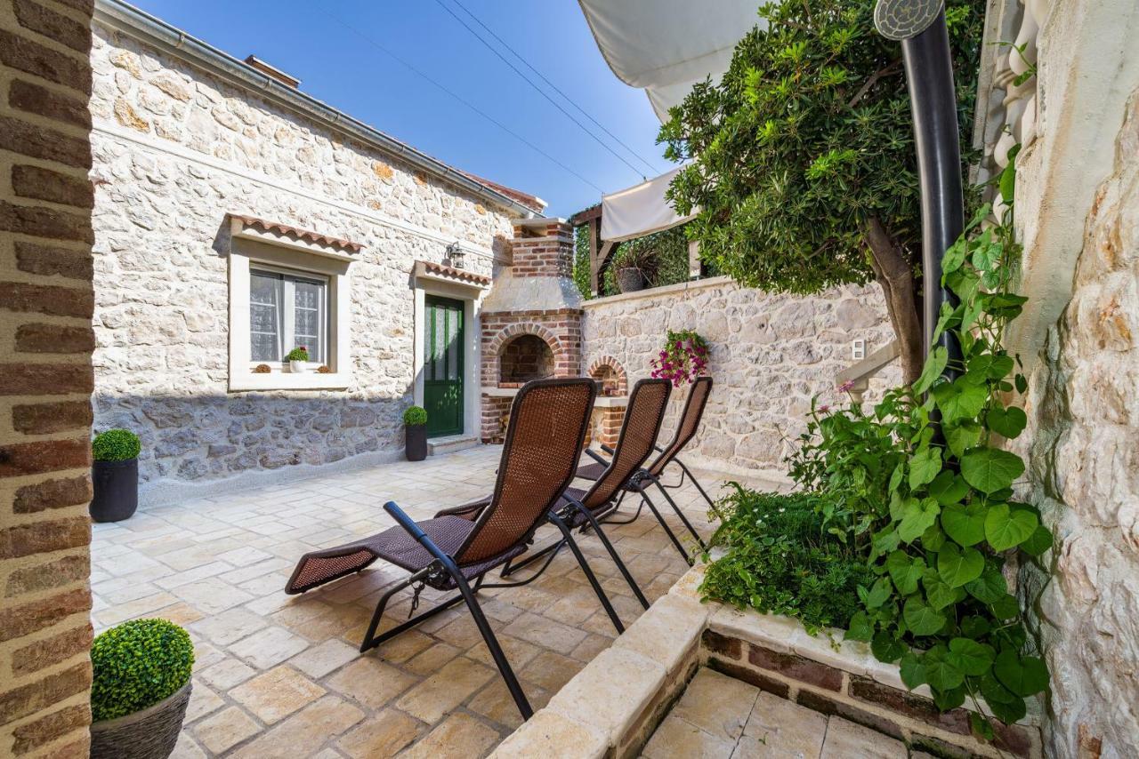 RažanacStone House别墅 外观 照片